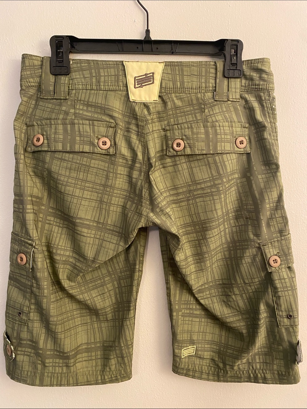 Ten -80 Olive Green Floral Plaid Cargo Shorts - Picture 4 of 12